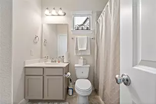 2009 Royal Landing Dr, Houston, TX 77045 - Photo 19