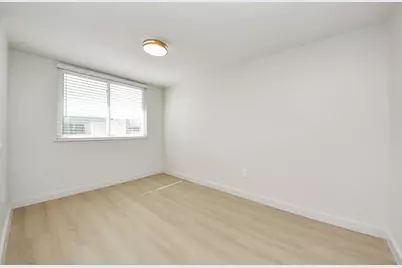 16207 Summer Wind Drive, Houston, TX 77090 - Photo 7