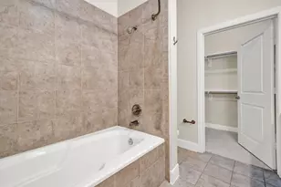 300 St Joseph Pkwy, Houston, TX 77002 - Photo 21