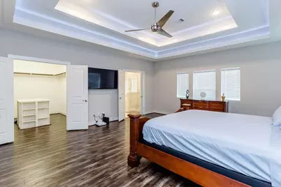 110 Amundsen Street, Houston, TX 77009 - Photo 27