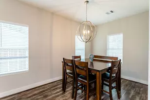 110 Amundsen St, Houston, TX 77009 - Photo 15