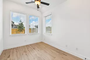 18060 Brennie Bird Ln, Conroe, TX 77302 - Photo 19