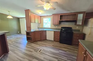 111 Lakeside Woods Dr, Point Blank, TX 77364 - Photo 5