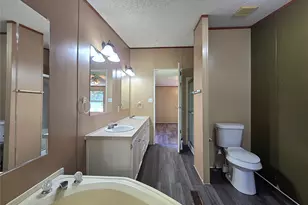 111 Lakeside Woods Dr, Point Blank, TX 77364 - Photo 11