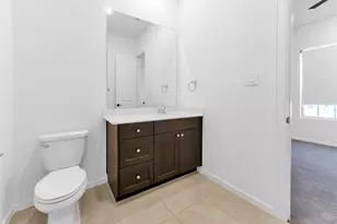 608 Cypress Bay Ln, Pinehurst, TX 77362 - Photo 43