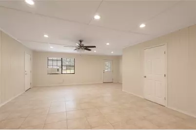 4640 Fm 1374 Road #B, Huntsville, TX 77340 - Photo 7