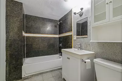 2507 37th Street #B, Galveston, TX 77550 - Photo 17