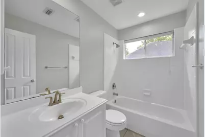 86 N Apple Springs Circle, The Woodlands, TX 77382 - Photo 25