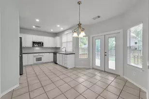 86 N Apple Springs Cir, The Woodlands, TX 77382 - Photo 11