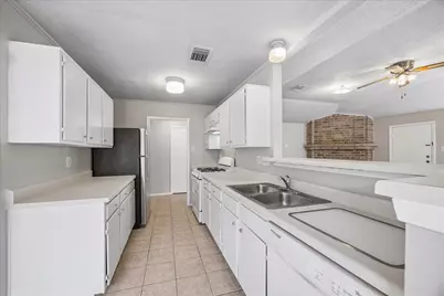 1922 Summer Place Drive, Missouri City, TX 77489 - Photo 5