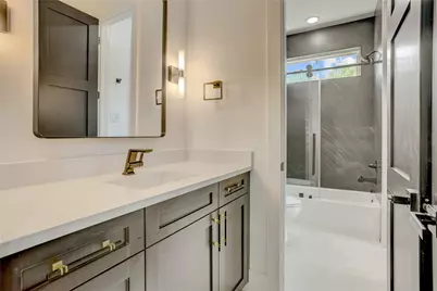 1911 Lauderdale Street, Houston, TX 77030 - Photo 21
