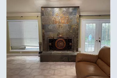 2902 Arrowhead Drive, Sugar Land, TX 77479 - Photo 9