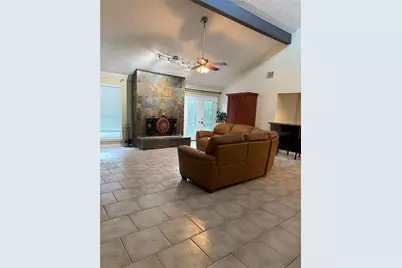 2902 Arrowhead Drive, Sugar Land, TX 77479 - Photo 11