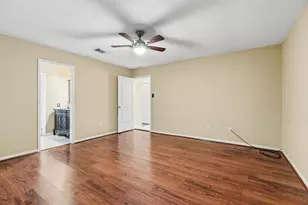 2902 Arrowhead Dr, Sugar Land, TX 77479 - Photo 37