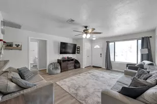 1112 Byrdsong Ct, Conroe, TX 77301 - Photo 5