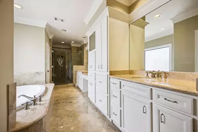 28 Hackberry Lane #C, Houston, TX 77027 - Photo 25