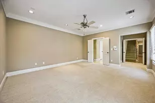 28 Hackberry Ln, Houston, TX 77027 - Photo 23