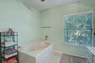 9714 Arrowgrass Dr, Houston, TX 77064 - Photo 11
