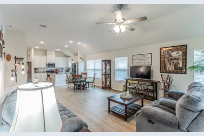 32410 Willow Hollow Way, Waller, TX 77484 - Photo 9