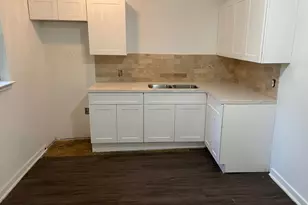 5225 Anzio Rd, Houston, TX 77033 - Photo 9