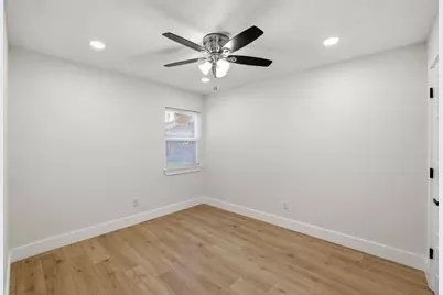 9927 Shell Rock Road, La Porte, TX 77571 - Photo 19