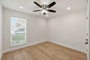 9927 Shell Rock Rd, La Porte, TX 77571 - Photo 23