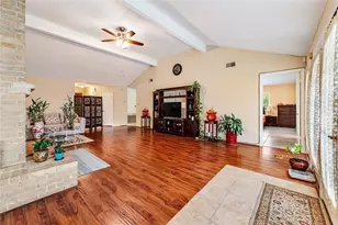 13418 Cricket Wood Cir, Houston, TX 77082 - Photo 9