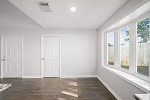 10914 Sagepark Ln, Houston, TX 77089 - Photo 9