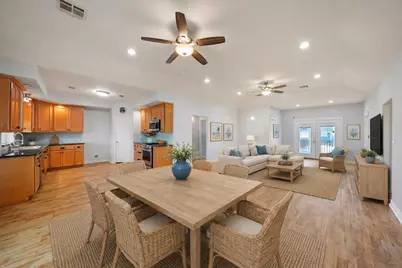 113 Bayou Vista Drive, Hitchcock, TX 77563 - Photo 9