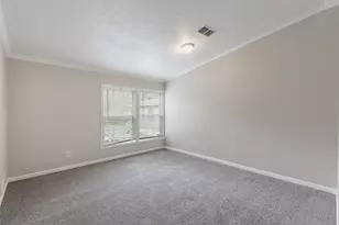 1520 W Creek Dr, Conroe, TX 77304 - Photo 5