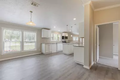 1520 W Creek Drive, Conroe, TX 77304 - Photo 13