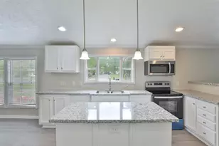 1520 W Creek Dr, Conroe, TX 77304 - Photo 11