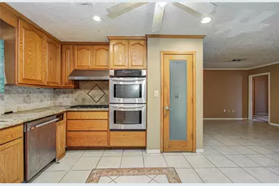 8428 Swiftwater Lane, Houston, TX 77075 - Photo 7