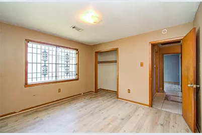 8428 Swiftwater Lane, Houston, TX 77075 - Photo 9