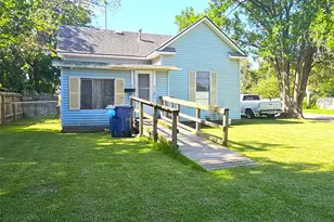 1131 2nd Ave S, Texas City, TX 77590 - Photo 1