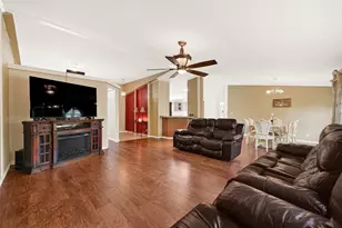 3233 Clarksville St, La Porte, TX 77571 - Photo 17