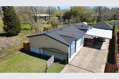 3233 Clarksville Street, La Porte, TX 77571 - Photo 1