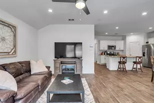 2521 Honey Nest Ln, Conroe, TX 77301 - Photo 9