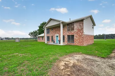6072 County Road 122, Hallettsville, TX 77964 - Photo 3