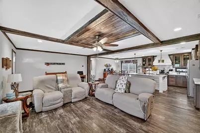 6072 County Road 122, Hallettsville, TX 77964 - Photo 35