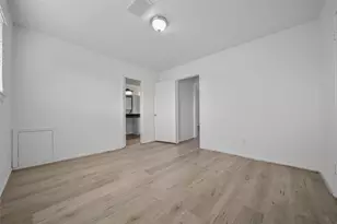 1403 Blalock Rd, Houston, TX 77055 - Photo 19