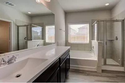 6544 Castle Loch Court, Houston, TX 77048 - Photo 15
