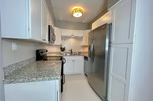 2601 Bellefontaine St, Houston, TX 77025 - Photo 3