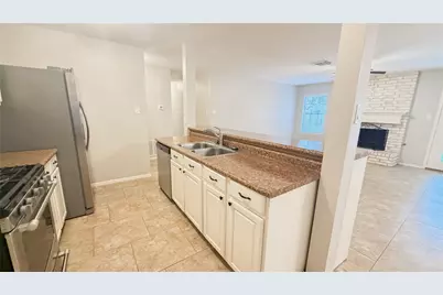 31 Dellforest Court, The Woodlands, TX 77381 - Photo 9