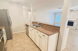 31 Dellforest Ct, The Woodlands, TX 77381 - Photo 9