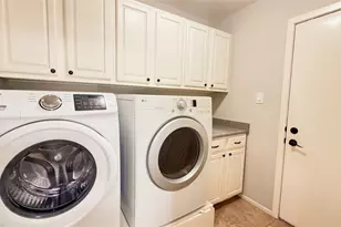 31 Dellforest Ct, The Woodlands, TX 77381 - Photo 11