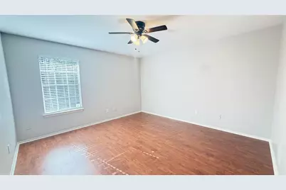 31 Dellforest Court, The Woodlands, TX 77381 - Photo 3