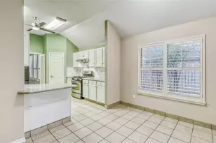 7215 Pembrough Ln, Katy, TX 77494 - Photo 11