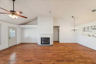 2824 Meadow Brook Ct, League City, TX 77573 - Photo 3