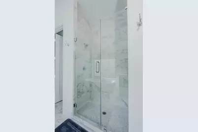 8810 Carousel Lane A, Houston, TX 77080 - Photo 17